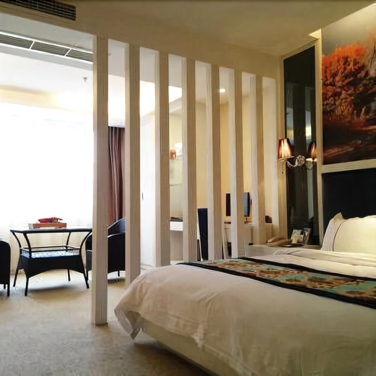 Crown Bussiness Hotel