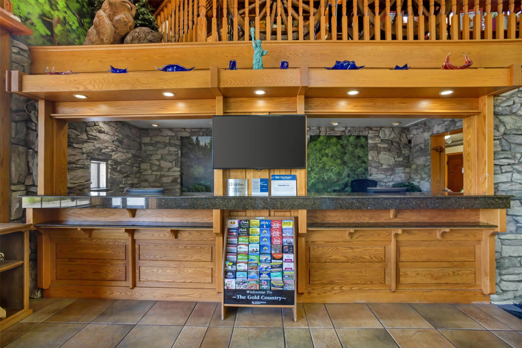 Best Western Plus Yosemite Gateway Inn