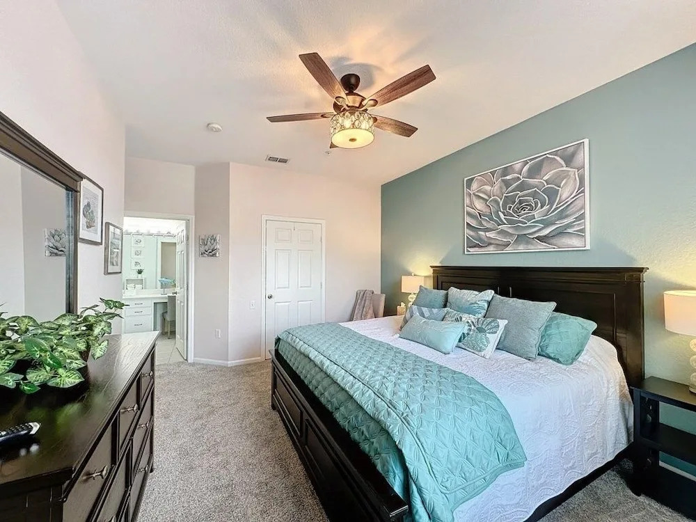 Summer Dreams 3 Bed Condo In Windsor Hills 3 Bedroom Condo by RedAwning