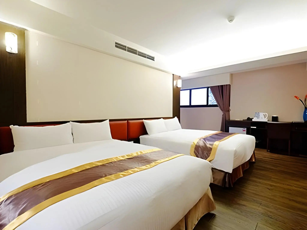 Global Traveler Hotel