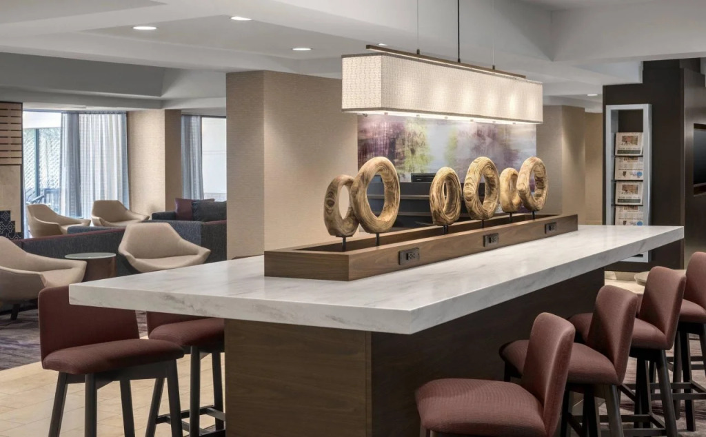 Courtyard By Marriott Jersey City Newport