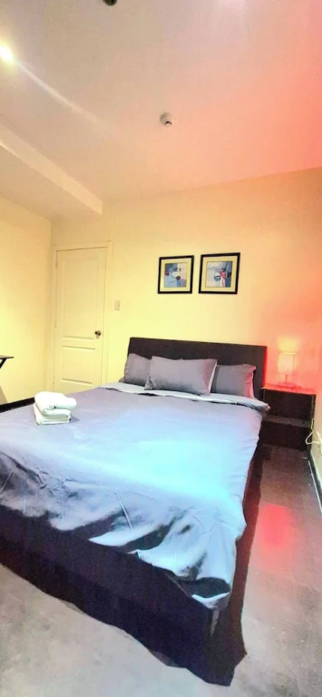 Luxurious 2BR Condo in Makati City With Stunning Views