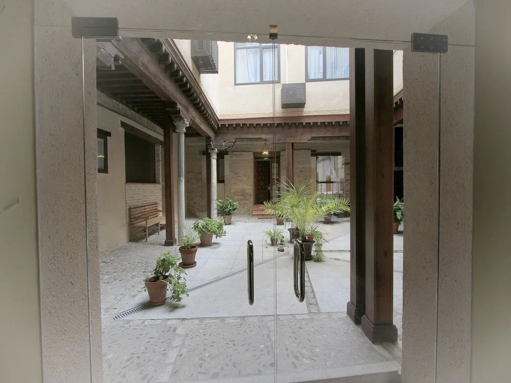 Apartamentos Toledo Suite