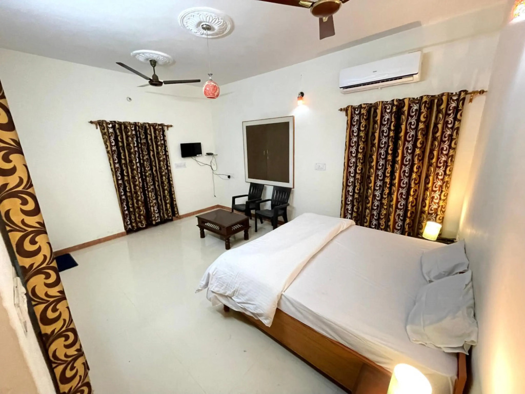 Poonam Palace near by Airport