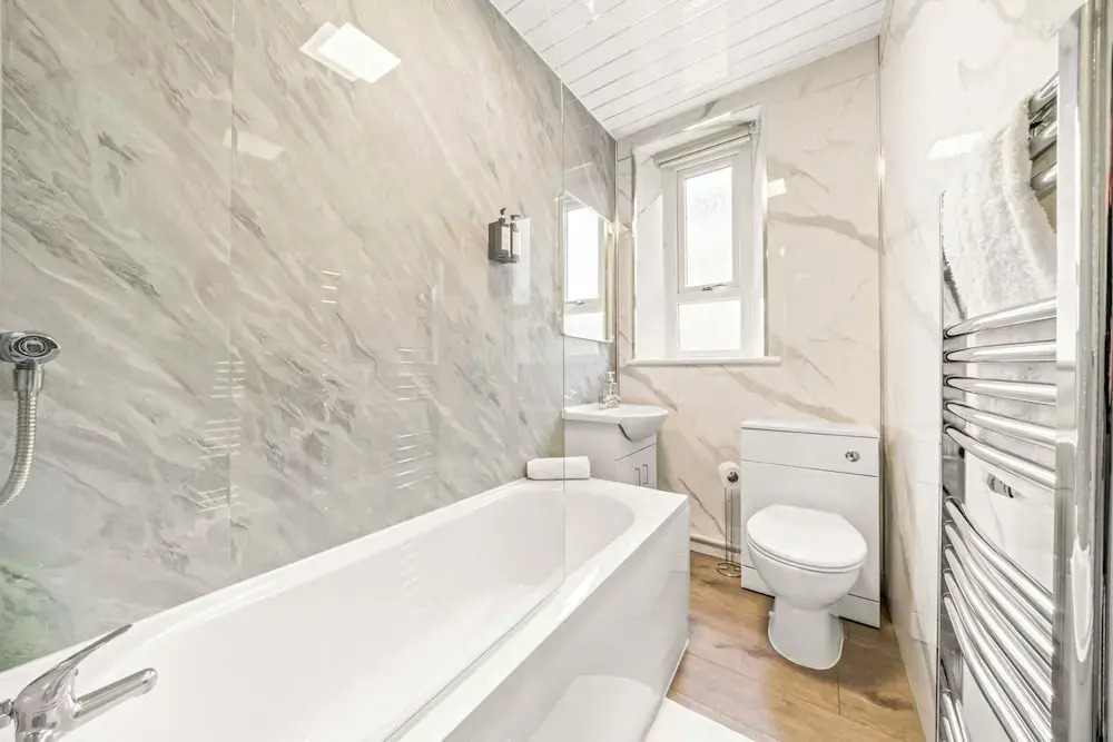 Cosy and Bright 3-Bedroom Flat