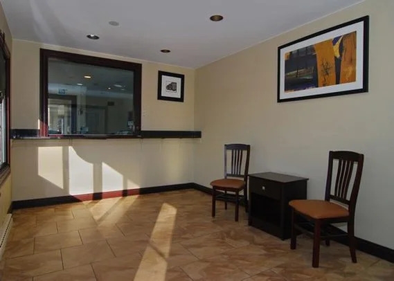 Rodeway Inn & Suites