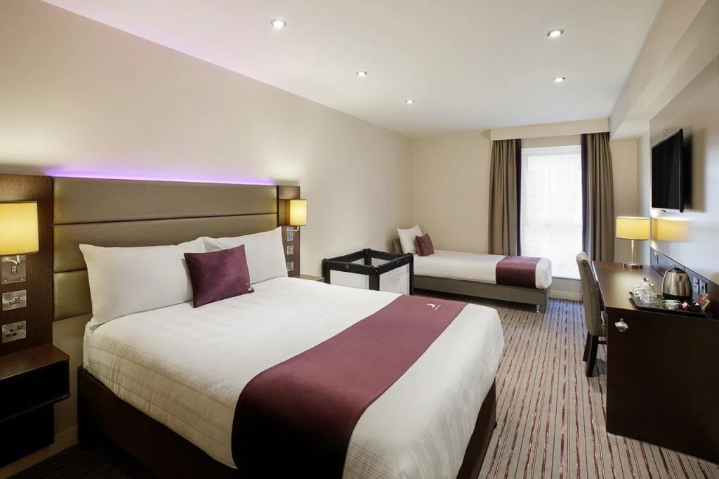 Premier Inn London Putney Bridge