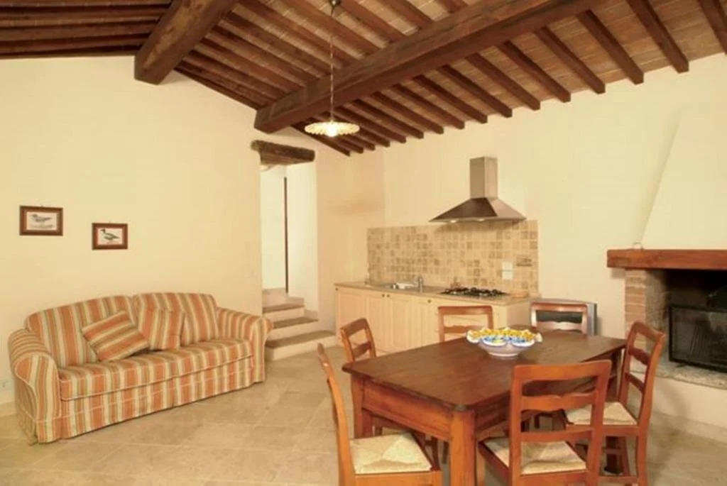 Agriturismo diffuso Tenuta Armaiolo - widespread farmhouse