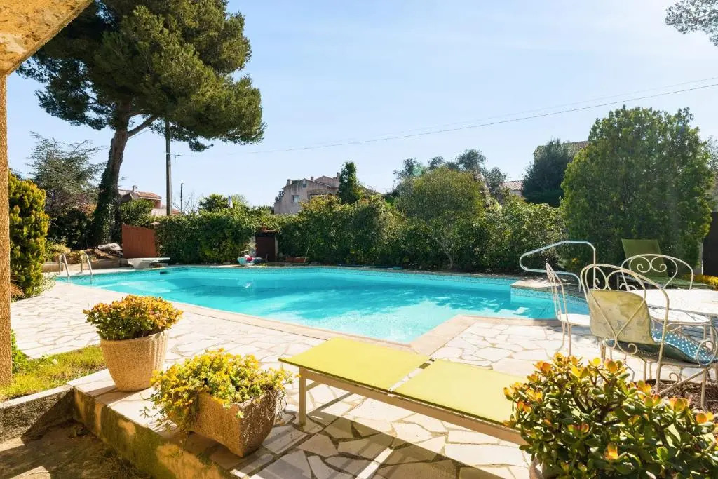 Comfortable studio with air-conditioning in Six-Fours-les-Plages - Welkeys