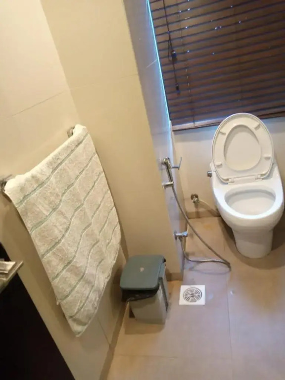 Royal Two Bed Luxury Apartment Gulberg