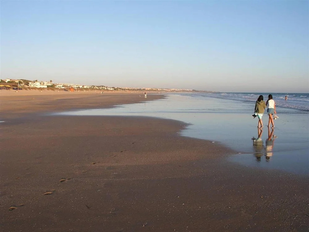 Apartment With one Bedroom in Cádiz, With Wonderful City View, Balcony and Wifi