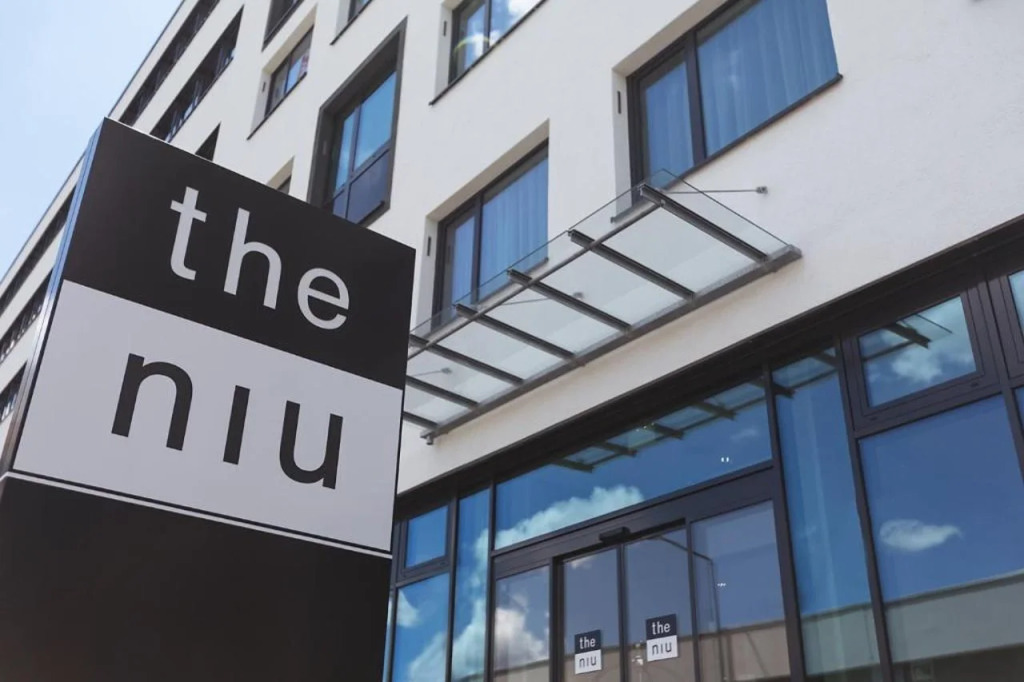 Holiday Inn - the niu, Form Stuttgart Feuerbach by IHG