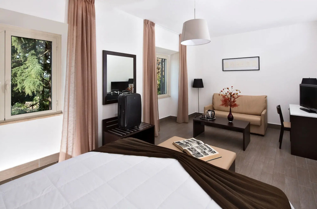 LH Hotel Excel Roma Montemario