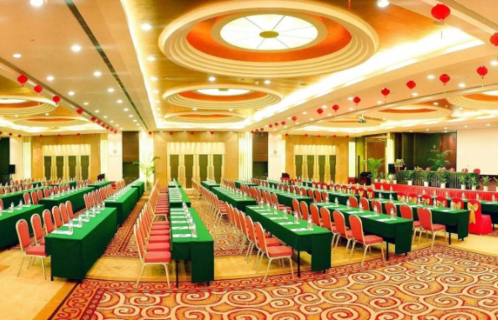 Hubei Huatian Hotel