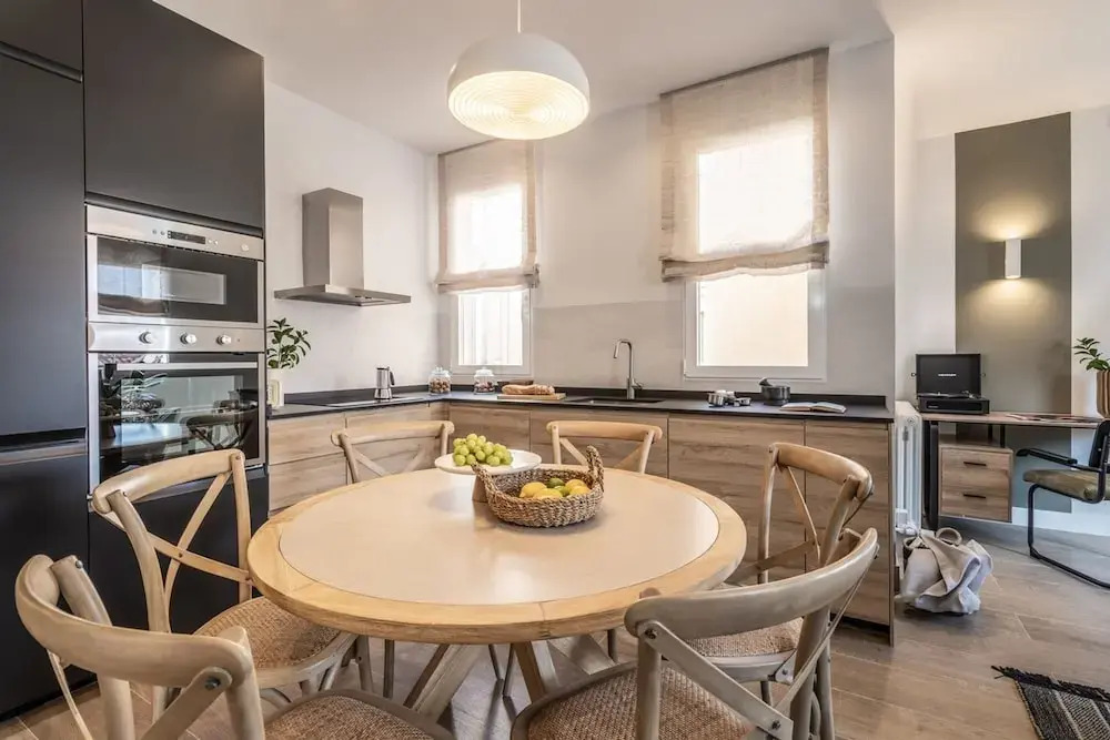 Trentola - 3 Bedroom in Malasa a