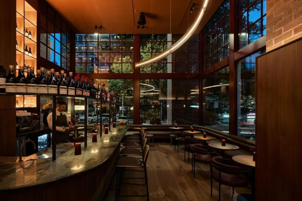 Hyde Melbourne Place