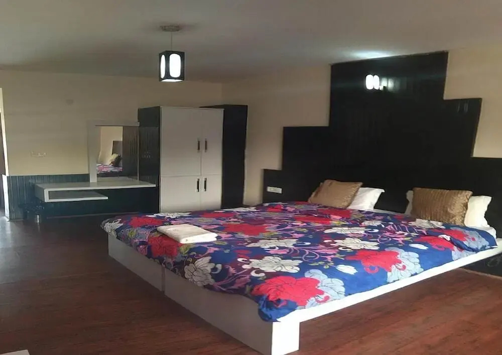 Hotel Karakoram