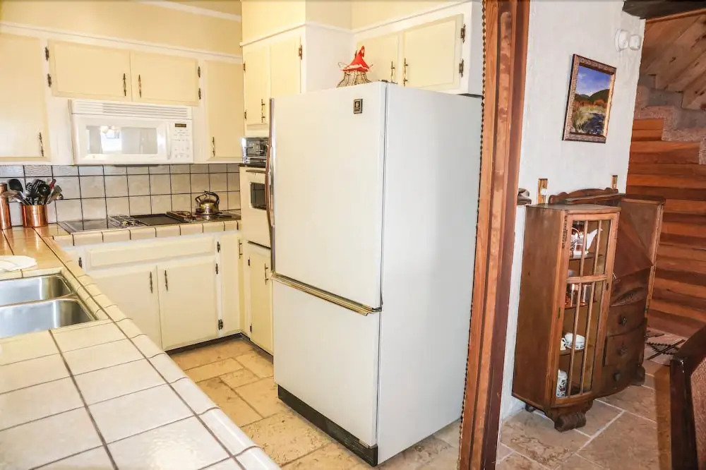 Waterfront Lakeview Ave Tahoe  Rental 2 Bedroom Condo