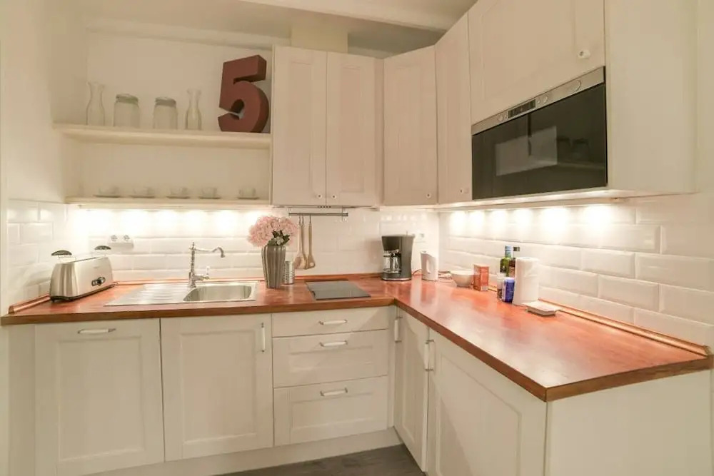 Stylish 1 Bed Apt w/ Terrace in Lesseps