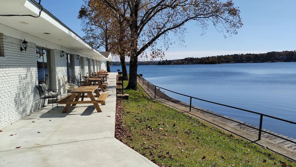 Willow Beach Resort