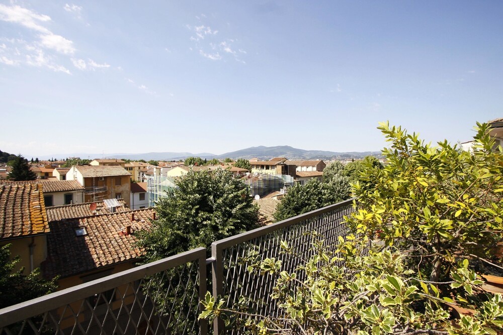 Beautifull terrace in Tasso square