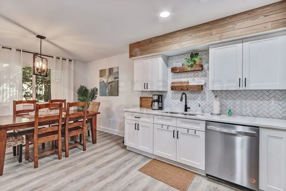 14 Sea Castles 3 Bedroom Condo by RedAwning