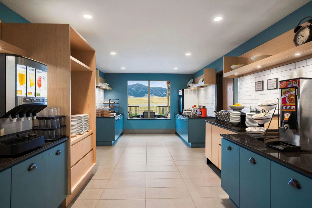 Country Inn & Suites by Radisson, Bozeman, MT