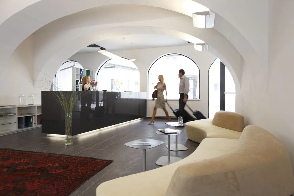 Kaiser von Österreich, Historik- und Thermalhotel