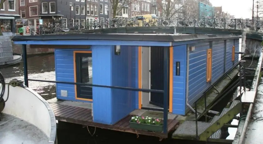 The Burret Houseboat