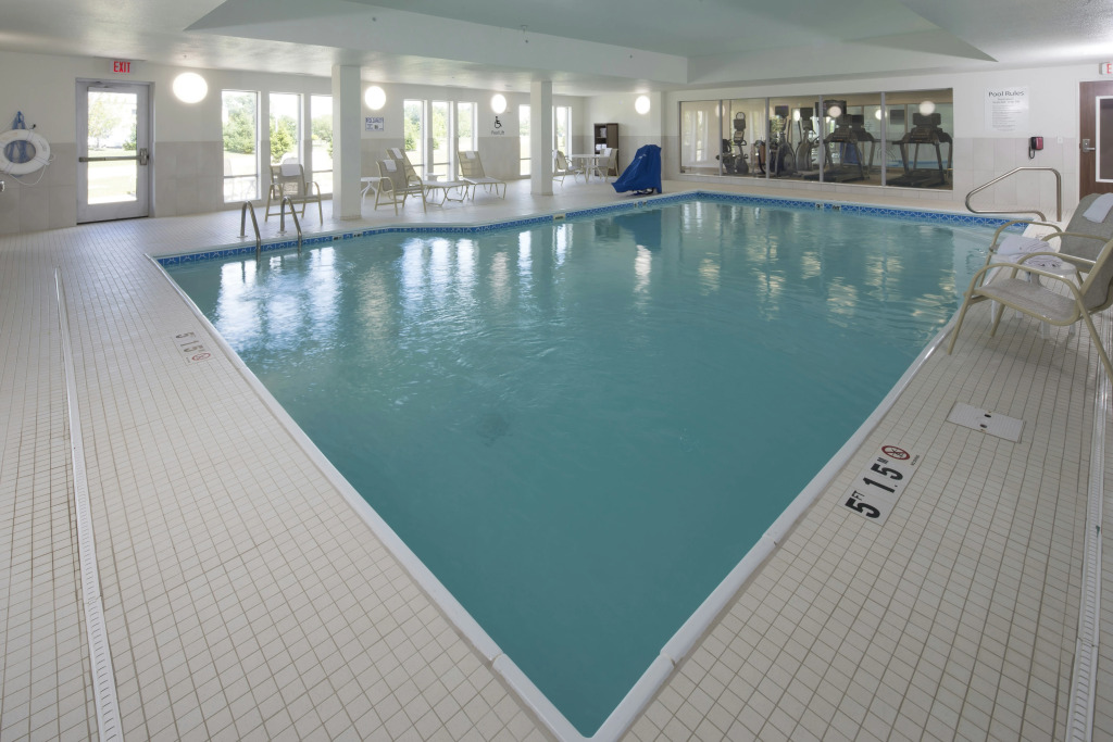 Holiday Inn Express & Suites - Gaylord by IHG