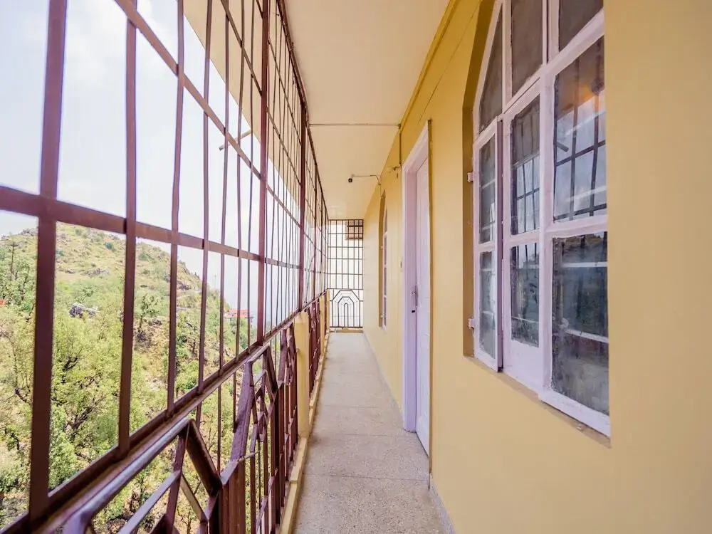 OYO Home 14127 Doon View 2BHK