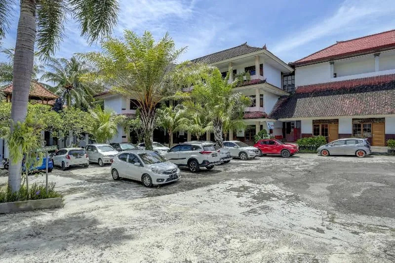 OYO 90201 Hotel Bina Artha