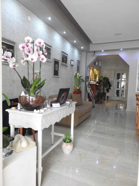 Bikakis Family Apartments