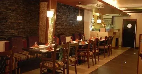 Hotel Ranjits Lakeview