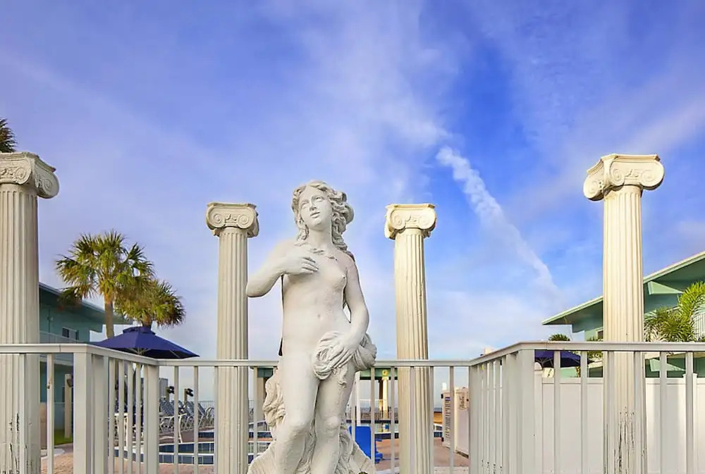 Via Roma Beach Resort