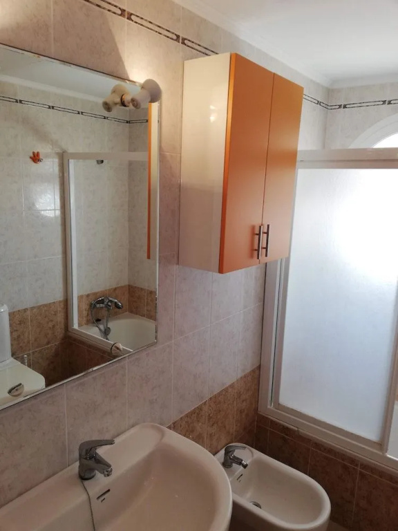 Bali Bl. 4 1º pta 4