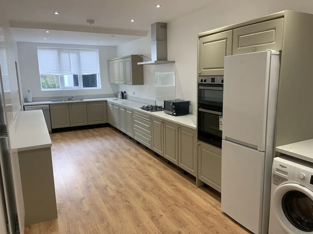 Entire Seaside Home, Sleeps 8, All en-suite rooms