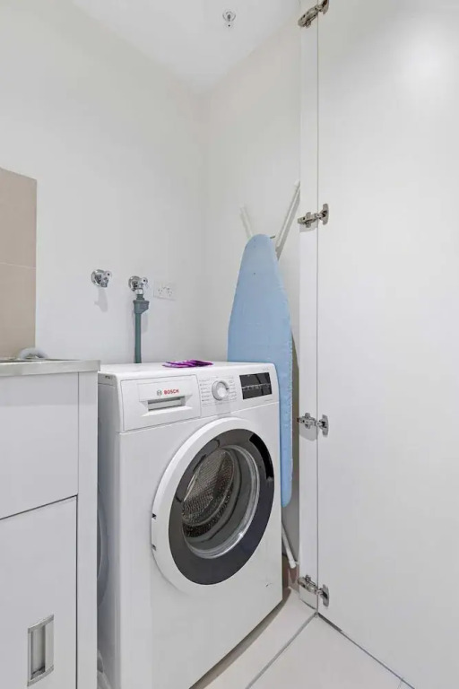Eclectic 1-bed Apartment With Pool and Gym