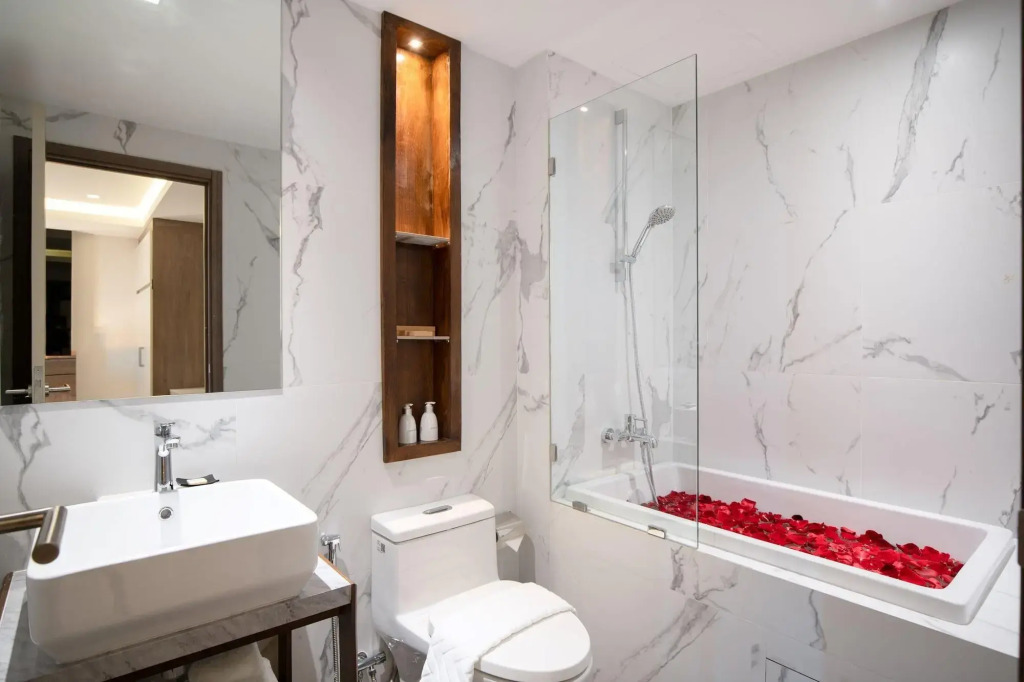 Orion Hotel & Residence