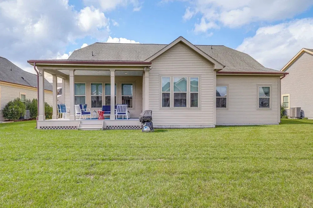 Near Bethany Beach: Resort-style Home w/ Views
