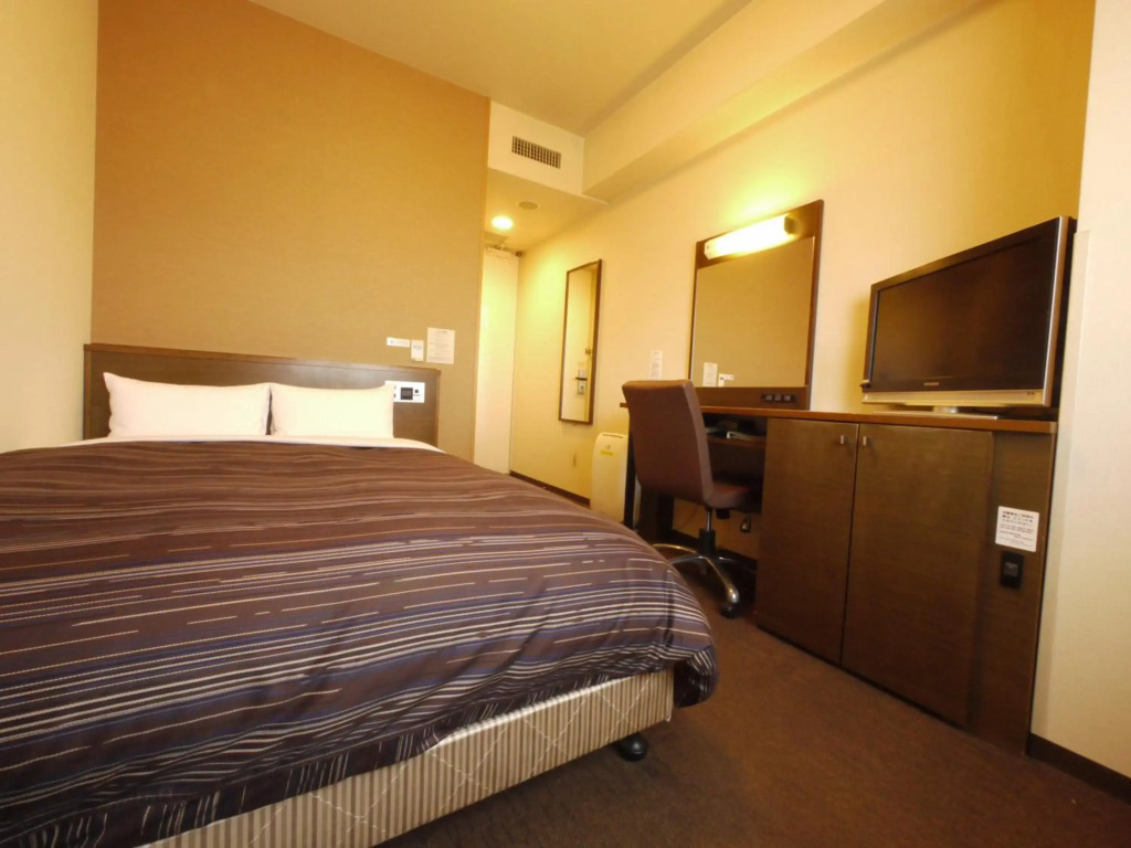 Hotel Route-Inn Higashimuroran Ekimae