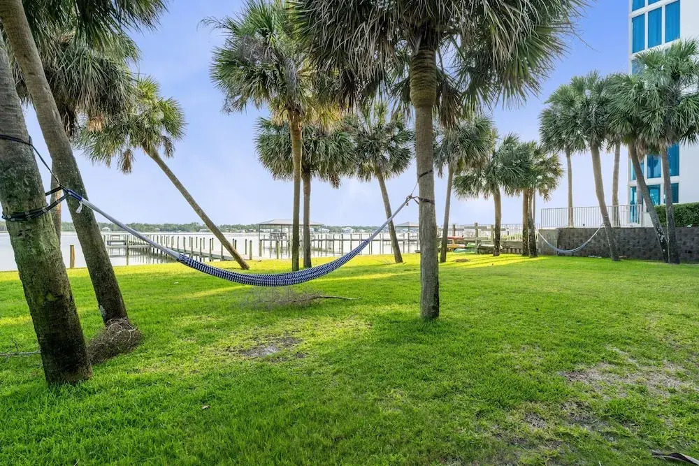 Laguna Bella B4 by Youngs Suncoast