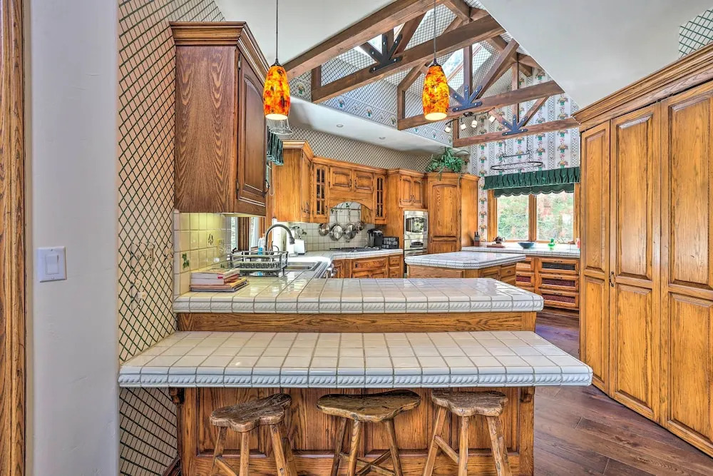 Ornate Lake Arrowhead Home With Deck