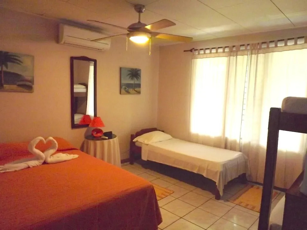 Hotel Lauras House