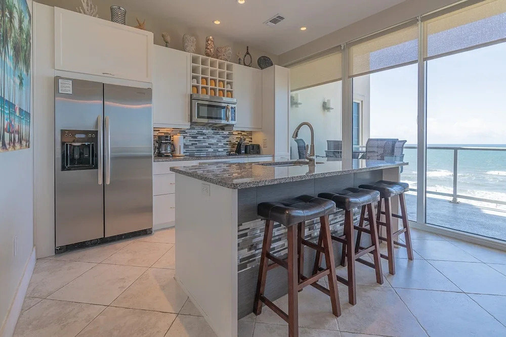 High Seas 3 Bedroom Condo