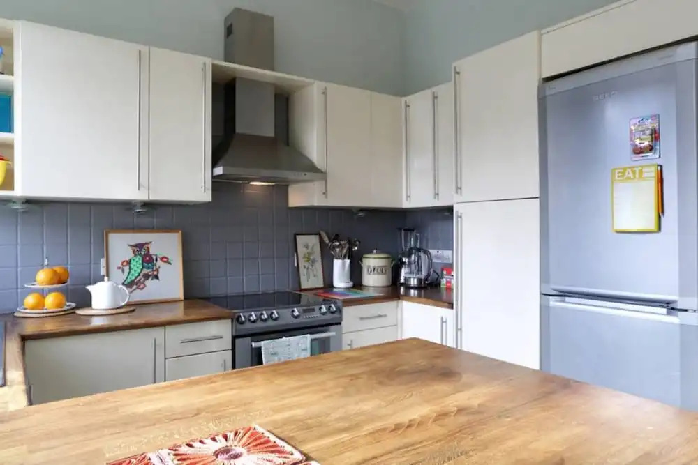 1 Bedroom Colony Flat Near City Centre