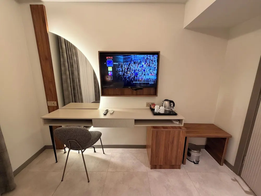 Ida Hotel