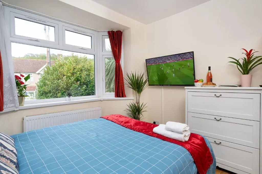 Economy Double Room G2 (Sandycroft Guest House)