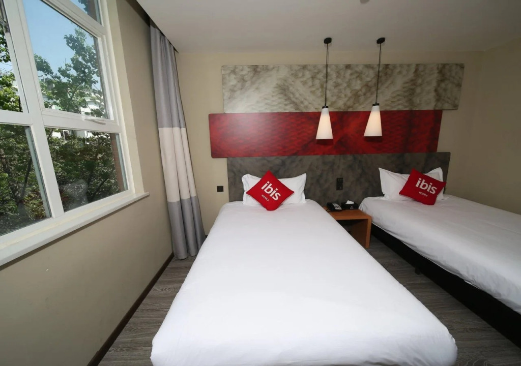 ibis Chengdu American Center Hotel