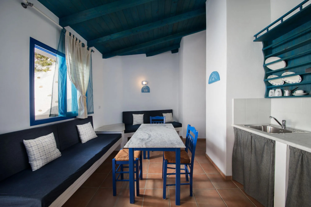 Kerame Studios & Apartments